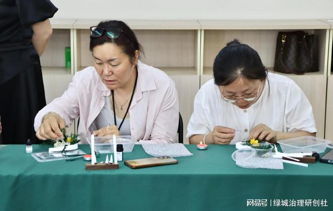 行”——关爱巾帼司机母亲节暖心活动CQ9电子平台“香伴车程 母爱同